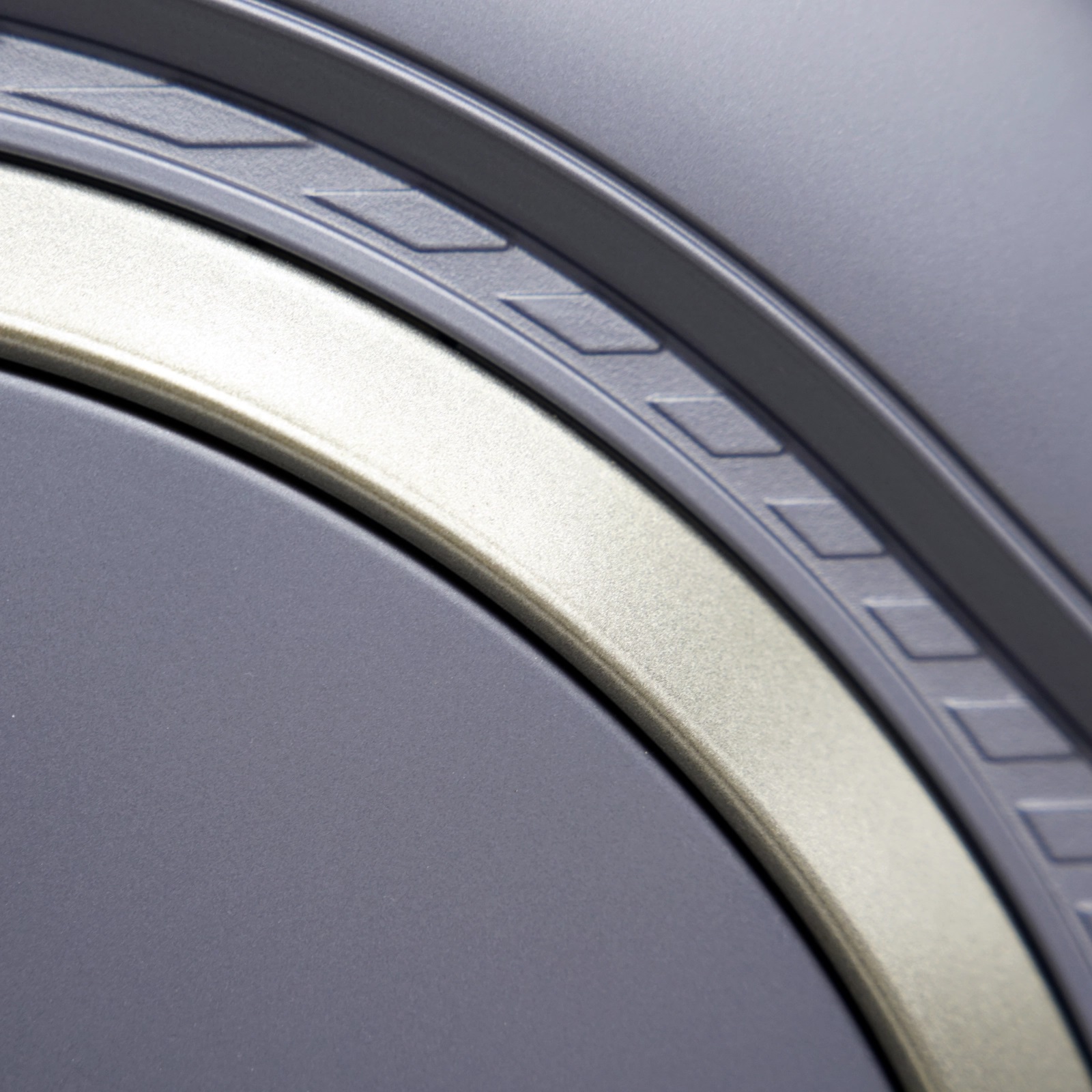 Эллиптический тренажер CARBON FITNESS E70
