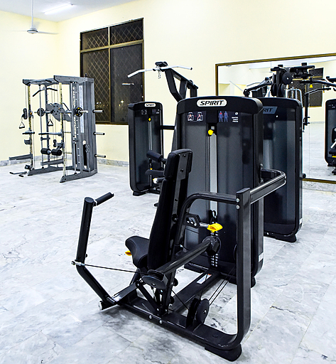 Жим от груди сидя SPIRIT SP-3504 со стеком 90 кг
